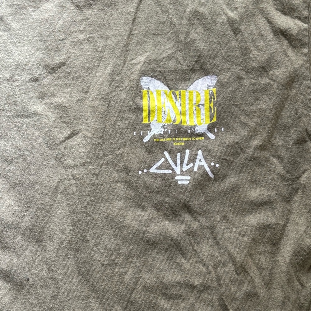CVLA Graphic T-Shirt Desire Butterfly Print Olive Green‎ Streetwear Size L - Picture 2 of 5